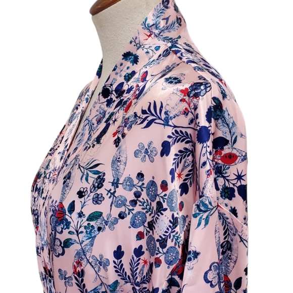 Victoria's Secret Satin Kimono Short Robe White Grounded Floral WDF XS/S - Picture 5 of 13